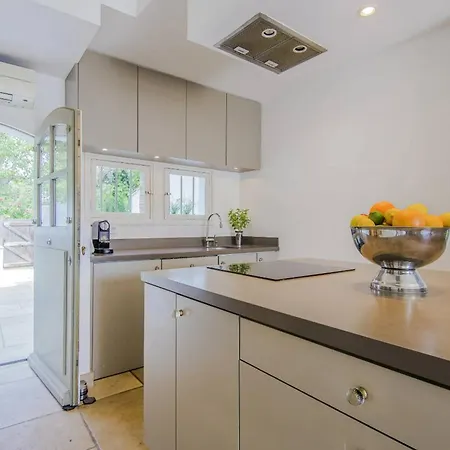 Maison Moderne 4 Ch Climatisee Avec Wi-fi A Port - Fr-1-868-25 Гримо