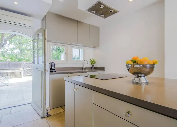 Maison Moderne 4 Ch Climatisee Avec Wi-fi A Port - Fr-1-868-25 Гримо