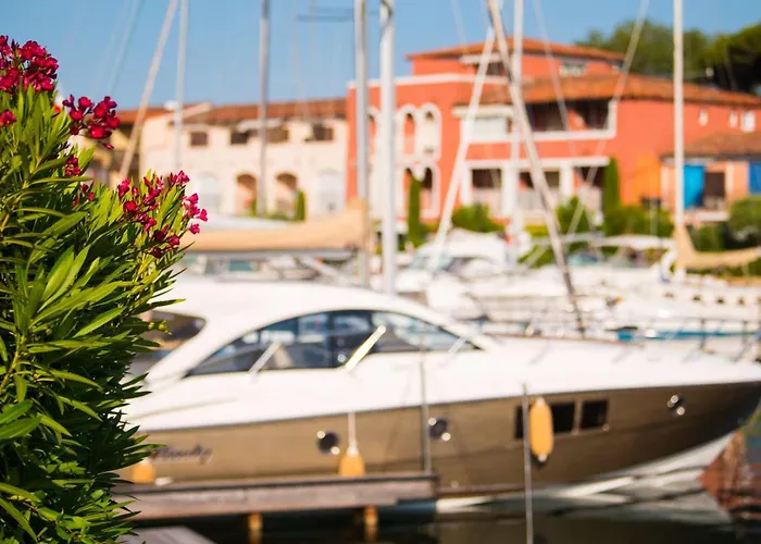 Maison Moderne 4 Ch Climatisee Avec Wi-fi A Port - Fr-1-868-25 Дом отдыха Гримо